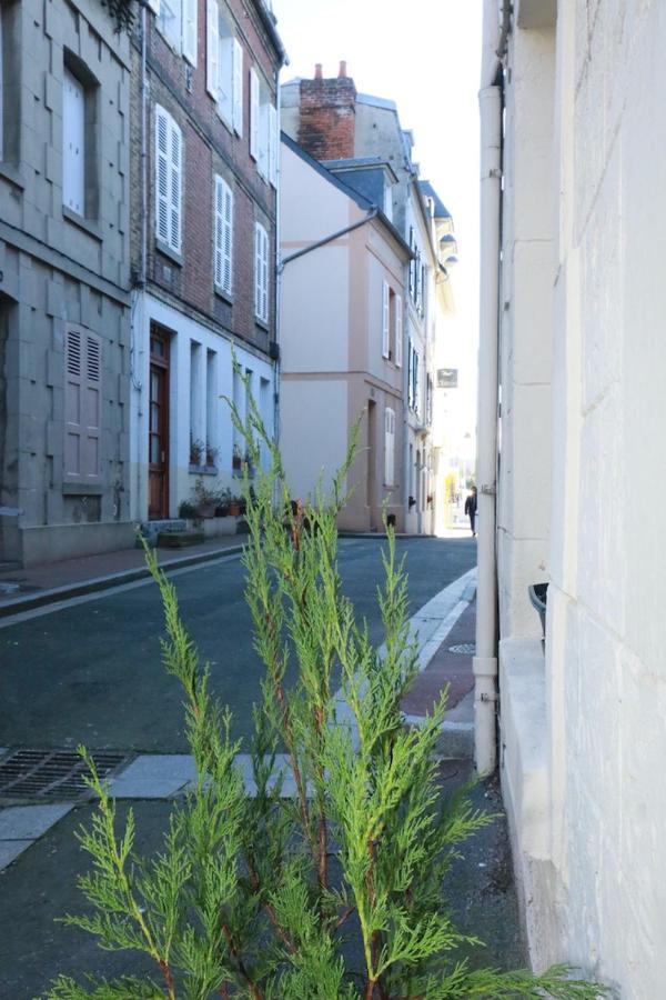 Charmante Maison De Pecheur A Trouville Exterior photo